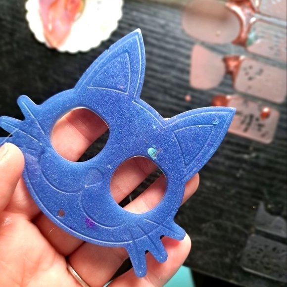 Blue cat self defense tool - Picture 1 of 3